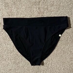 High Leg mid rise bikini bottom